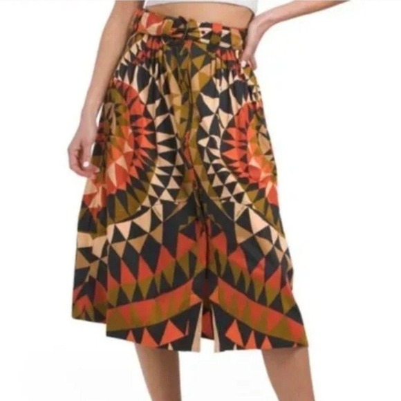 FARM Rio Dresses & Skirts - FARM Rio Tropical Print Skirt – Size‎ XS – Brand New
